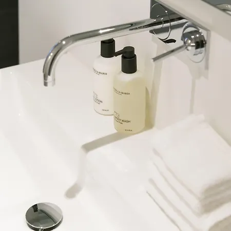 Milkhouse Luxury 4* Амстердам