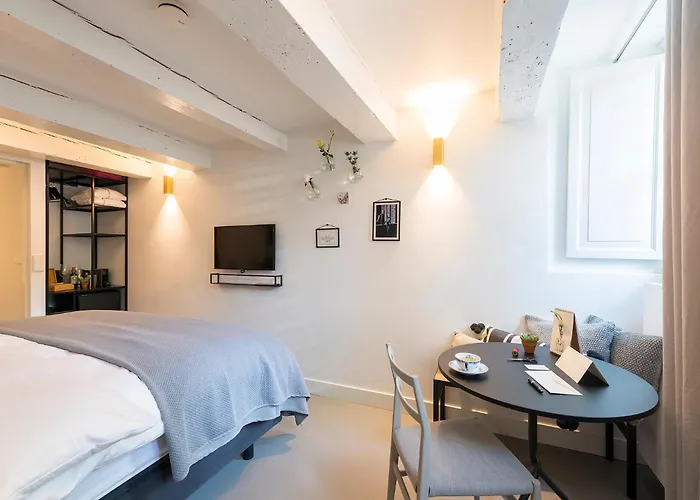 Milkhouse Luxury Alojamento de Acomodação e Pequeno-almoço 4*